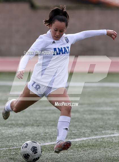 Thumbnail 3 in Bishop Amat vs. Etiwanda photogallery.