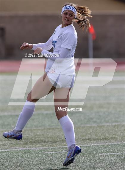 Thumbnail 3 in Bishop Amat vs. Etiwanda photogallery.