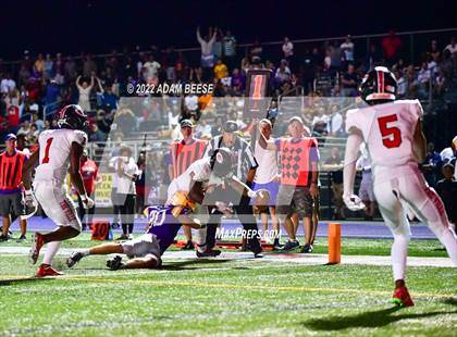 Thumbnail 3 in Glenville @ Avon photogallery.