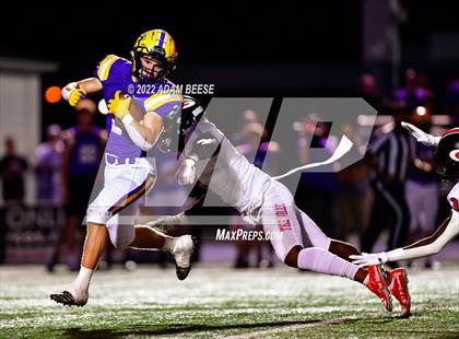 Thumbnail 1 in Glenville @ Avon photogallery.