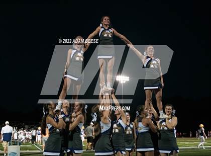 Thumbnail 3 in Glenville @ Avon photogallery.