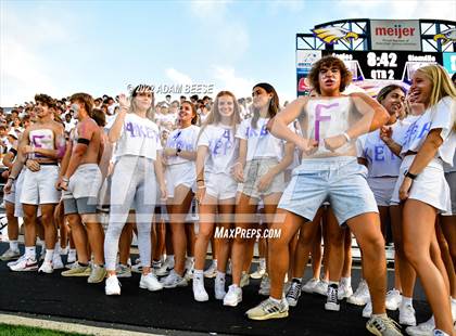 Thumbnail 2 in Glenville @ Avon photogallery.