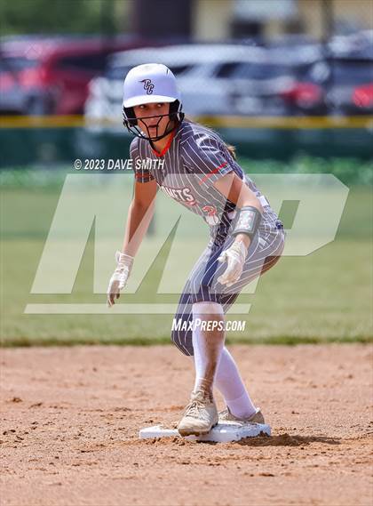 Thumbnail 2 in Mid-Prairie vs Charles City (Rick Doran Classic) photogallery.