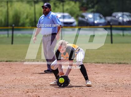 Thumbnail 3 in Mid-Prairie vs Charles City (Rick Doran Classic) photogallery.
