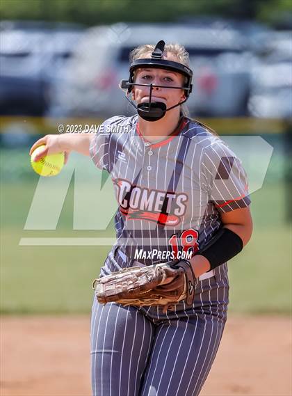Thumbnail 1 in Mid-Prairie vs Charles City (Rick Doran Classic) photogallery.