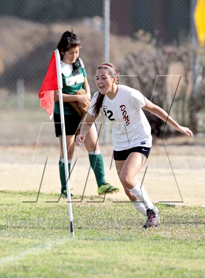 Thumbnail 1 in Golden Valley vs. Verdugo Hills photogallery.