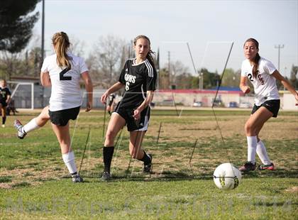 Thumbnail 3 in Golden Valley vs. Verdugo Hills photogallery.