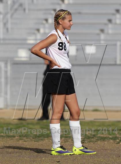 Thumbnail 1 in Golden Valley vs. Verdugo Hills photogallery.