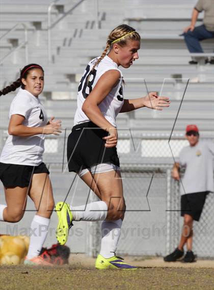 Thumbnail 2 in Golden Valley vs. Verdugo Hills photogallery.