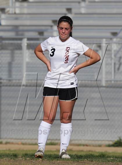 Thumbnail 2 in Golden Valley vs. Verdugo Hills photogallery.