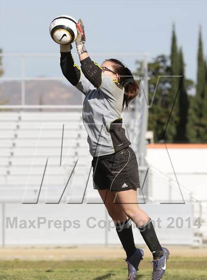 Thumbnail 1 in Golden Valley vs. Verdugo Hills photogallery.