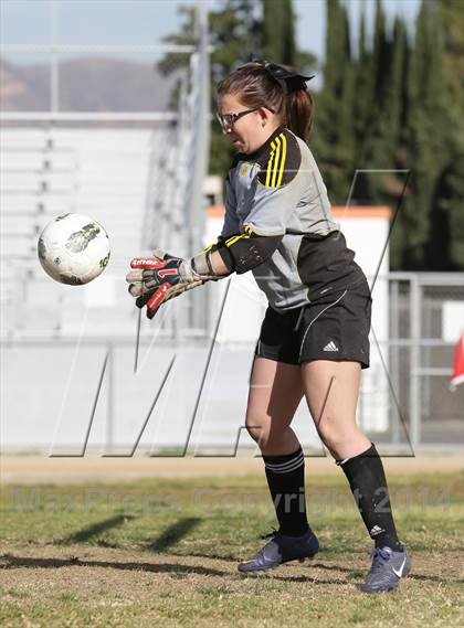 Thumbnail 1 in Golden Valley vs. Verdugo Hills photogallery.
