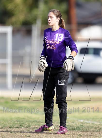 Thumbnail 3 in Golden Valley vs. Verdugo Hills photogallery.