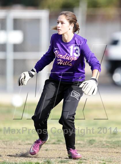 Thumbnail 3 in Golden Valley vs. Verdugo Hills photogallery.