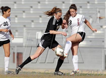 Thumbnail 1 in Golden Valley vs. Verdugo Hills photogallery.