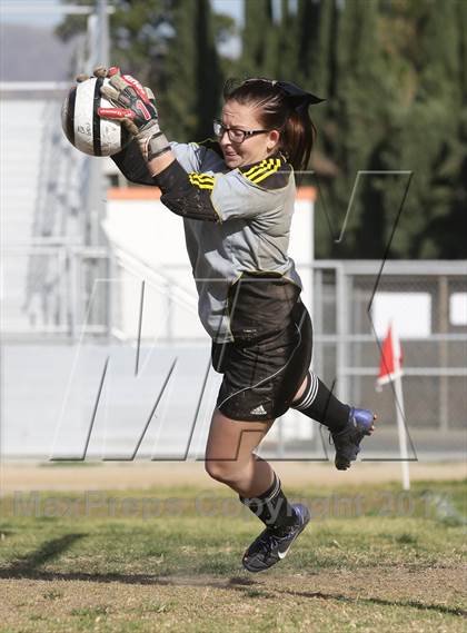Thumbnail 3 in Golden Valley vs. Verdugo Hills photogallery.