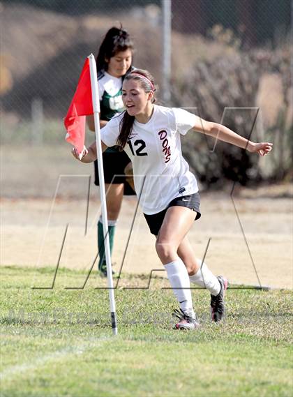 Thumbnail 2 in Golden Valley vs. Verdugo Hills photogallery.
