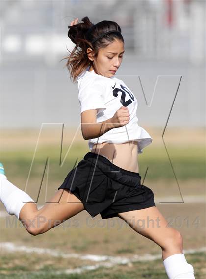 Thumbnail 1 in Golden Valley vs. Verdugo Hills photogallery.