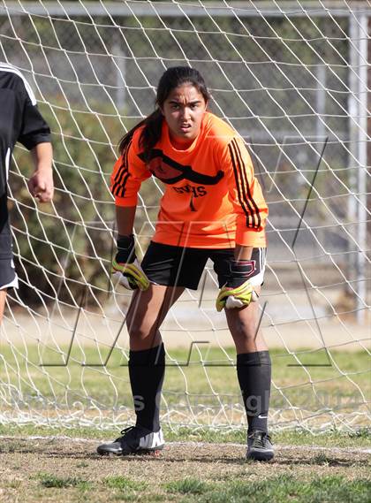 Thumbnail 2 in Golden Valley vs. Verdugo Hills photogallery.