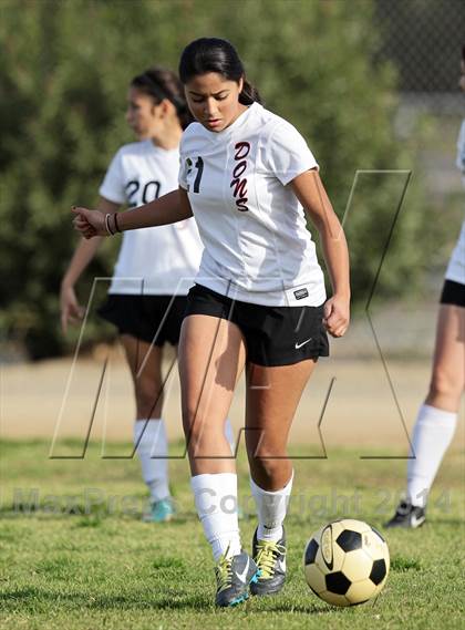 Thumbnail 3 in Golden Valley vs. Verdugo Hills photogallery.