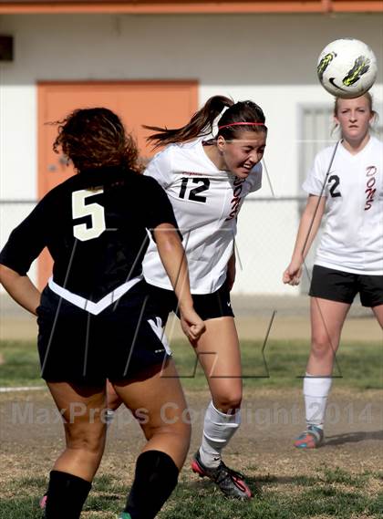 Thumbnail 3 in Golden Valley vs. Verdugo Hills photogallery.
