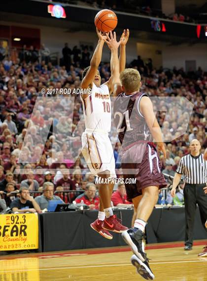 Thumbnail 3 in Norfolk vs. Papillion-LaVista (NSAA Class A Final)  photogallery.