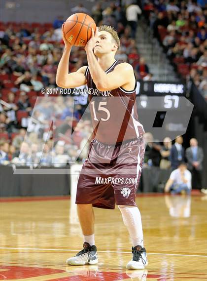 Thumbnail 3 in Norfolk vs. Papillion-LaVista (NSAA Class A Final)  photogallery.
