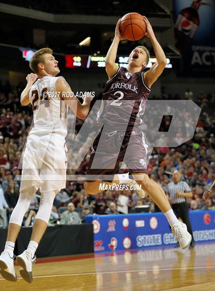 Thumbnail 1 in Norfolk vs. Papillion-LaVista (NSAA Class A Final)  photogallery.