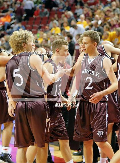 Thumbnail 1 in Norfolk vs. Papillion-LaVista (NSAA Class A Final)  photogallery.