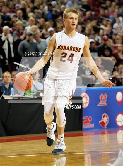 Thumbnail 2 in Norfolk vs. Papillion-LaVista (NSAA Class A Final)  photogallery.