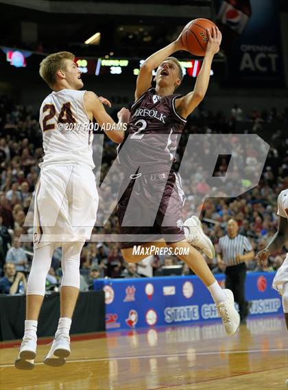 Thumbnail 3 in Norfolk vs. Papillion-LaVista (NSAA Class A Final)  photogallery.