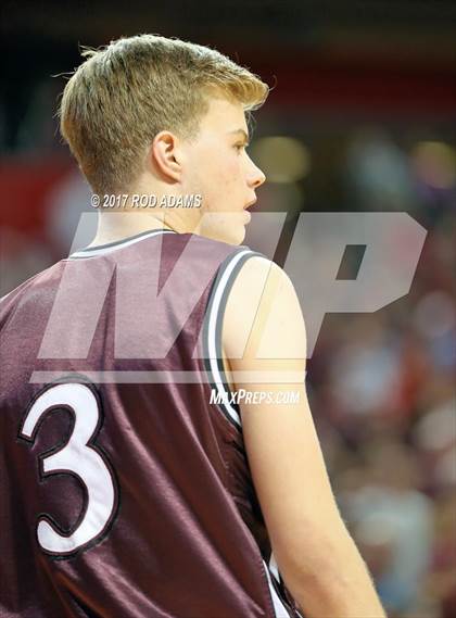 Thumbnail 2 in Norfolk vs. Papillion-LaVista (NSAA Class A Final)  photogallery.