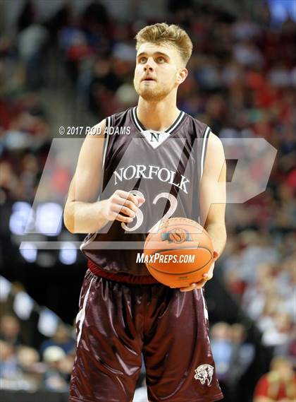 Thumbnail 2 in Norfolk vs. Papillion-LaVista (NSAA Class A Final)  photogallery.