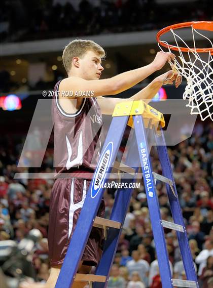 Thumbnail 2 in Norfolk vs. Papillion-LaVista (NSAA Class A Final)  photogallery.