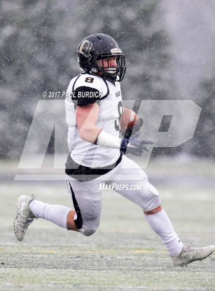Thumbnail 1 in Quaker Valley vs. Middletown (PIAA 3A Final) photogallery.