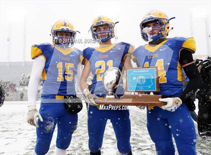 Thumbnail 2 in Quaker Valley vs. Middletown (PIAA 3A Final) photogallery.