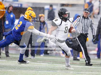 Thumbnail 2 in Quaker Valley vs. Middletown (PIAA 3A Final) photogallery.