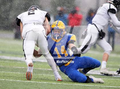 Thumbnail 1 in Quaker Valley vs. Middletown (PIAA 3A Final) photogallery.