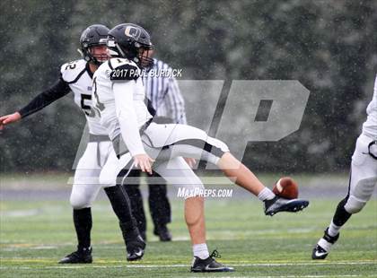 Thumbnail 3 in Quaker Valley vs. Middletown (PIAA 3A Final) photogallery.