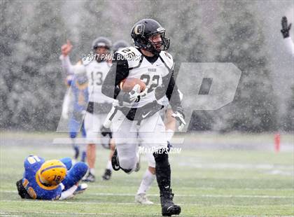 Thumbnail 1 in Quaker Valley vs. Middletown (PIAA 3A Final) photogallery.