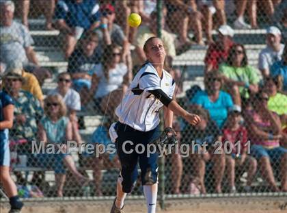 Thumbnail 3 in Conley vs. Vance (NCHSAA 3A East Regional Final) photogallery.