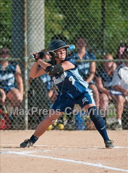Thumbnail 2 in Conley vs. Vance (NCHSAA 3A East Regional Final) photogallery.