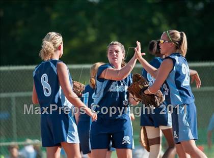 Thumbnail 3 in Conley vs. Vance (NCHSAA 3A East Regional Final) photogallery.