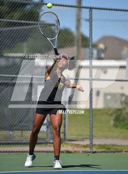 Thumbnail 2 in TSSAA 2A District 8 Individual (Round 3) photogallery.
