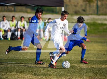 Thumbnail 3 in Santana vs. Calvary Murrieta (Southern California High School Classic) photogallery.