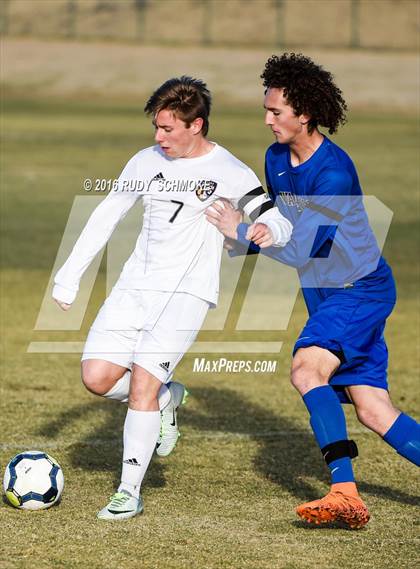Thumbnail 1 in Santana vs. Calvary Murrieta (Southern California High School Classic) photogallery.