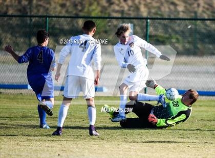 Thumbnail 3 in Santana vs. Calvary Murrieta (Southern California High School Classic) photogallery.