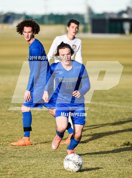 Thumbnail 3 in Santana vs. Calvary Murrieta (Southern California High School Classic) photogallery.