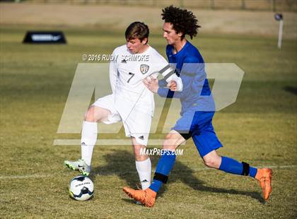 Thumbnail 3 in Santana vs. Calvary Murrieta (Southern California High School Classic) photogallery.