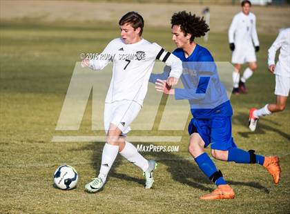 Thumbnail 2 in Santana vs. Calvary Murrieta (Southern California High School Classic) photogallery.